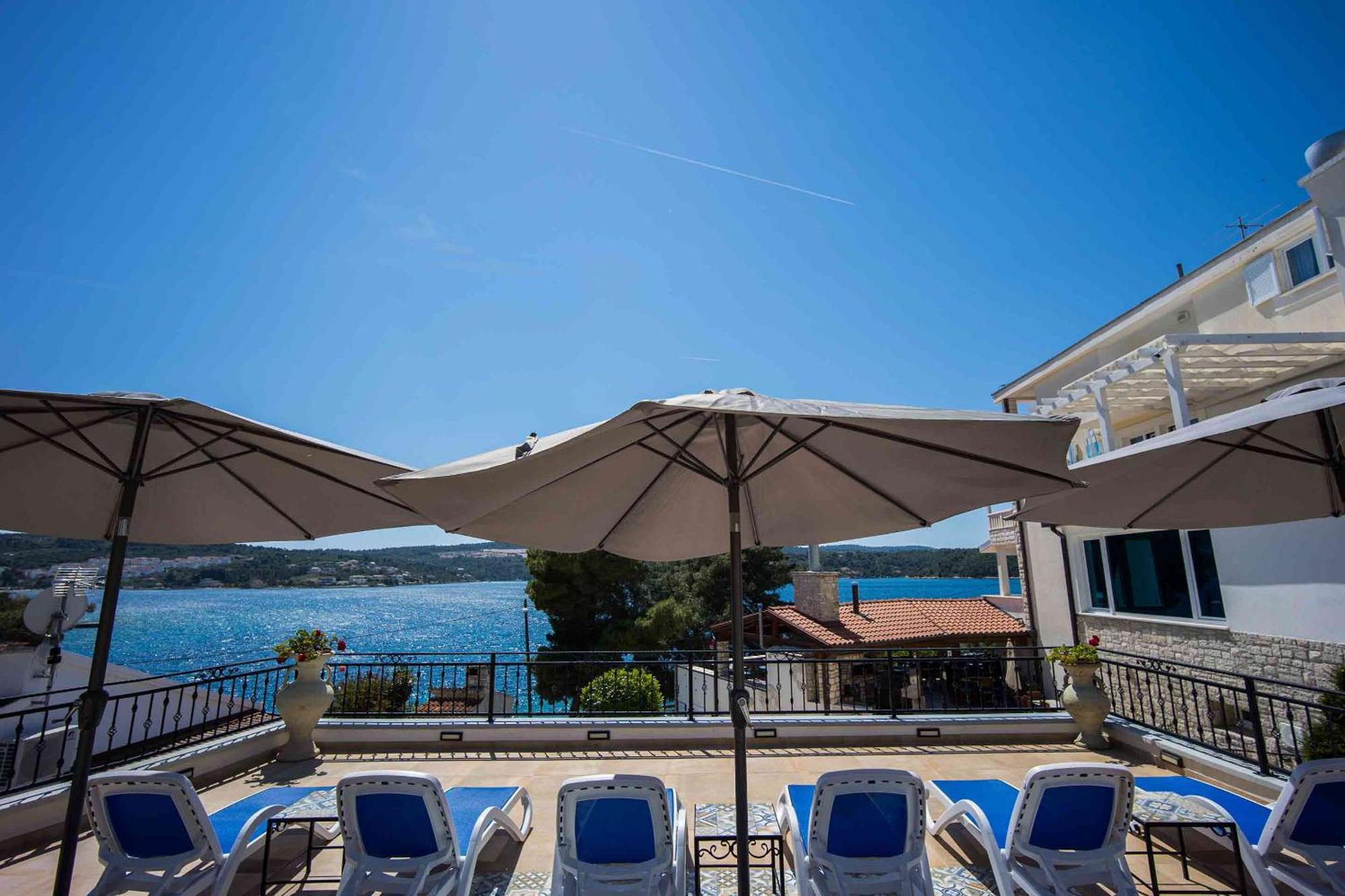 Boutique Guesthouse Sveti Petar, On The Beach, Heated Pool & Boat Berth - Adult Only Nečujam Exterior foto