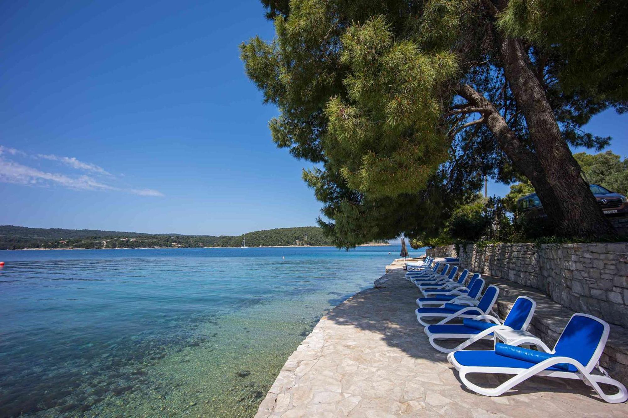 Boutique Guesthouse Sveti Petar, On The Beach, Heated Pool & Boat Berth - Adult Only Nečujam Exterior foto